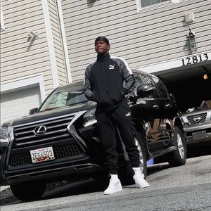 Meet your Posher, Peter